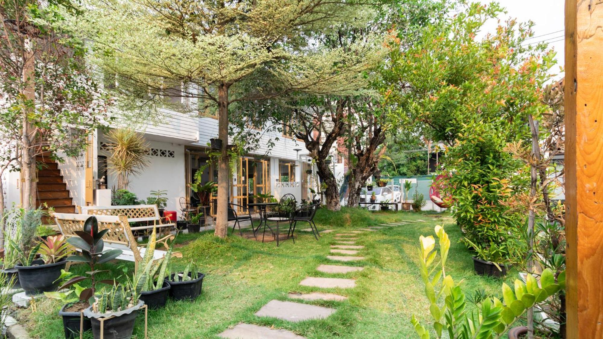 Sherva101 Home And Hostel Chiang Mai Eksteriør bilde