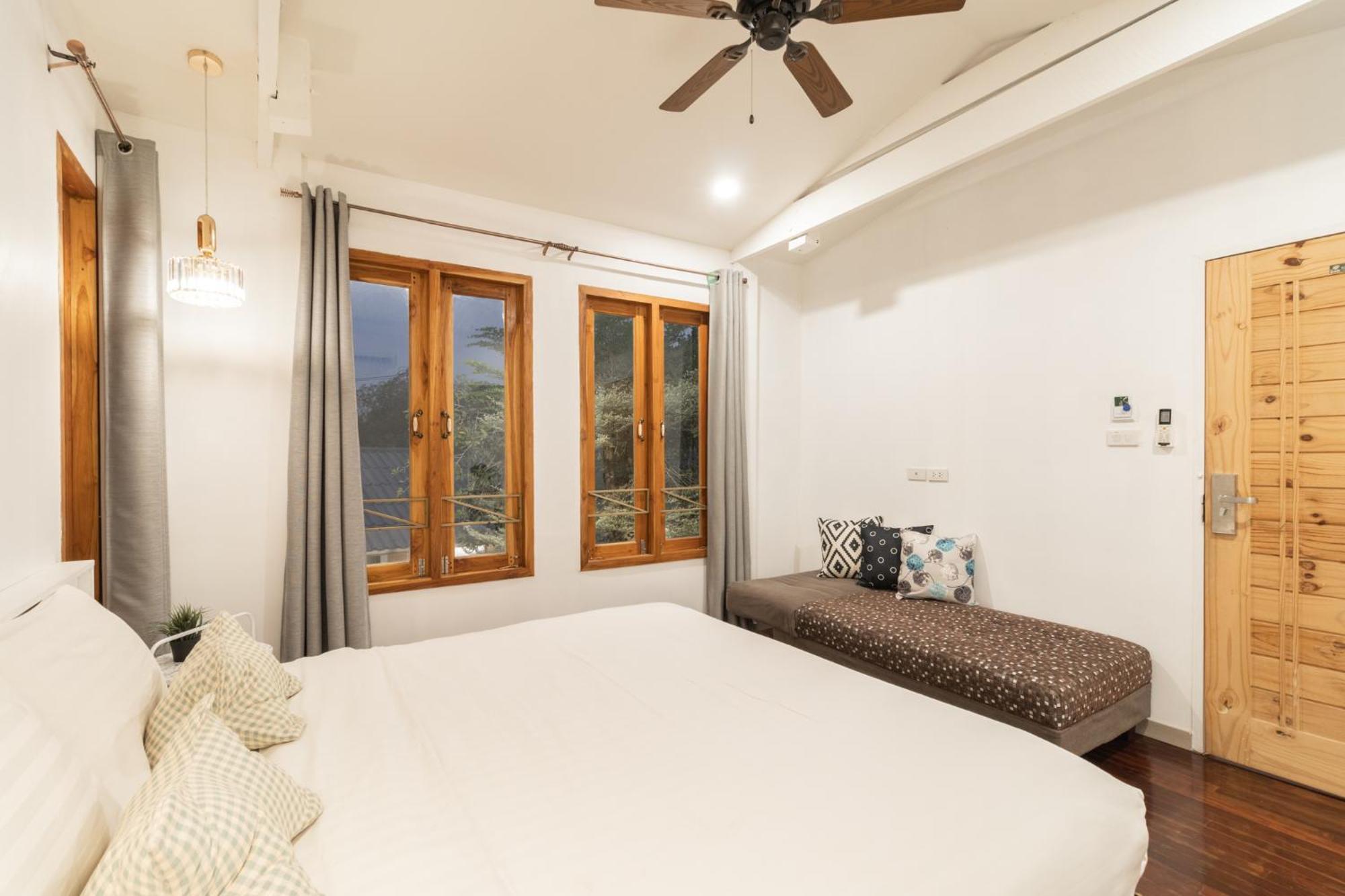 Sherva101 Home And Hostel Chiang Mai Rom bilde